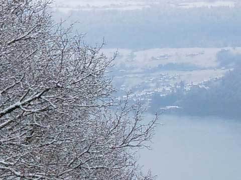 Ein Besuch und Winterstimmung vor dem Fenster